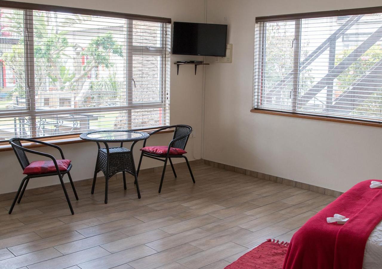 Stay Cleverly Self Catering Apartments Walvis Bay Exterior foto